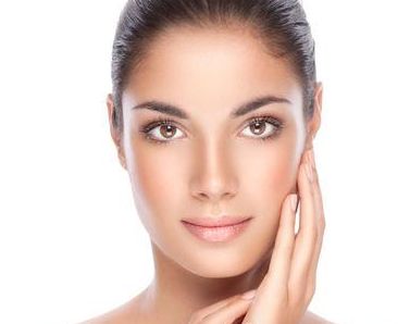 威海華怡口腔醫(yī)院牙齒種植有何特色？專家團(tuán)隊(duì)與收費(fèi)明細(xì)揭秘