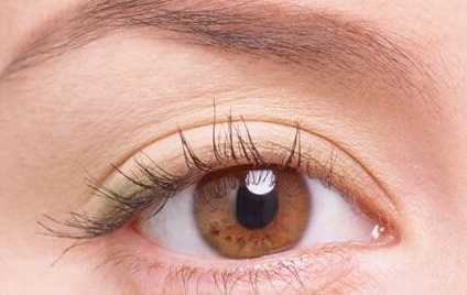 安徽省立醫(yī)院整形外科是不是選擇褚燕軍醫(yī)生靠譜？他擅長哪些項目？可以通過電話查詢嗎？