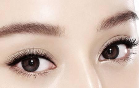 國外媒體為何將JessicaPar選為整形明星？是否她成為歐美時尚的標(biāo)桿馬臉姐姐？