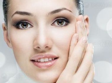 2023年國內(nèi)丨權(quán)威植發(fā)醫(yī)院排行榜隆重發(fā)布，全方位解析實力醫(yī)院！