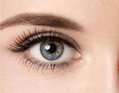 內(nèi)眼角修復(fù)實(shí)踐者劉風(fēng)卓的經(jīng)驗(yàn)詳述，修復(fù)效果展現(xiàn)，服務(wù)費(fèi)用公開！