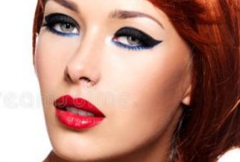 廈門割雙眼皮專家推薦，手術(shù)風(fēng)格自然效果好！