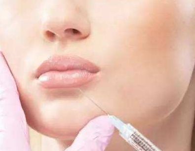 北京協(xié)和醫(yī)院雙眼皮整形價(jià)格及醫(yī)生評測，案例圖伴隨