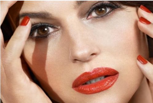 蘇州美萊吳靜專家推薦！胸部隆起效果驚人！醫(yī)生成功案例大揭秘