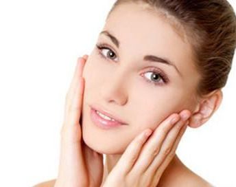 重慶西南醫(yī)院整形專家分享李喆的隆鼻案例及相關(guān)價(jià)格參考