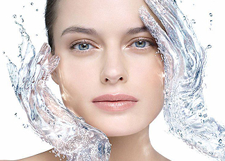 九江學(xué)院附屬醫(yī)院皮膚美容科的醫(yī)生厲害嗎？整形手術(shù)費(fèi)用貴嗎？