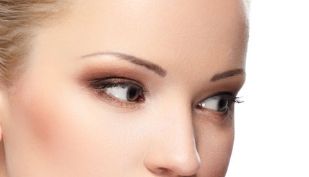 一位技術(shù)嫻熟的醫(yī)生分享硅膠隆鼻案例，評(píng)價(jià)極高，價(jià)格公開！