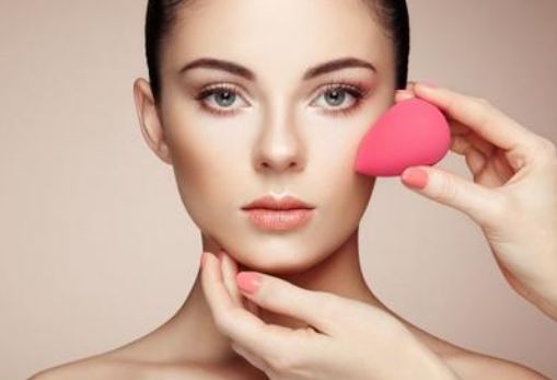 民航總院微創(chuàng)隆胸手術費用及技術解析，真實案例分享