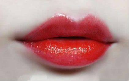 重慶整容界點(diǎn)贊的隆鼻專家，專業(yè)技術(shù)堪比明星！