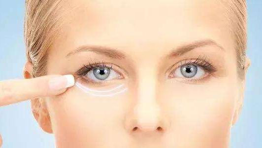 重慶整形醫(yī)生推薦：詳細(xì)了解重慶隆鼻價格！最新整形費用一覽！