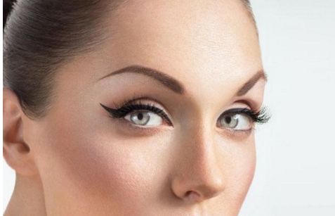 成都伊蓮百麗醫(yī)學(xué)美容醫(yī)院的專(zhuān)家團(tuán)隊(duì)與服務(wù)價(jià)格對(duì)比