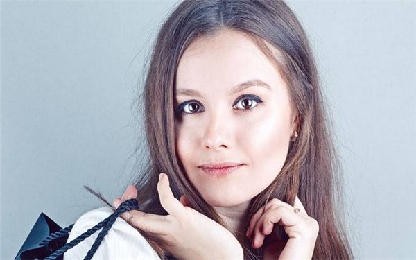 重慶植發(fā)醫(yī)院大全，權(quán)威推薦，解決脫發(fā)困擾！