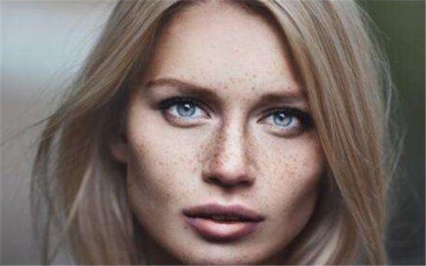 南京哪家醫(yī)院做雙眼皮好？十強top對比給你參考