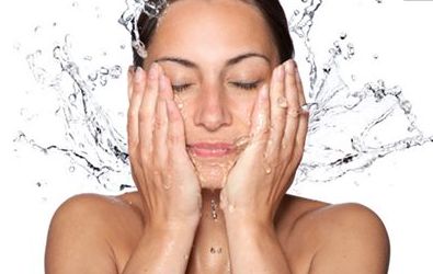 廣州專業(yè)隆胸醫(yī)生推薦，唐志榮醫(yī)生技術(shù)精湛，經(jīng)驗(yàn)豐富，預(yù)約方式解密！