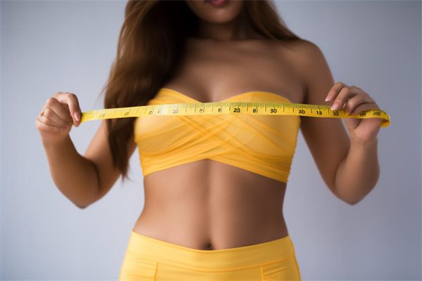 西京醫(yī)院拉皮手術選擇指南：竇文婕、夏文森、彭湃等醫(yī)生技術全面解析