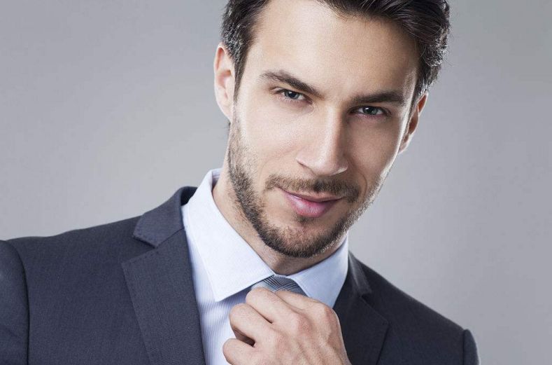 好萊塢女星的美容秘訣：補水和休息之道