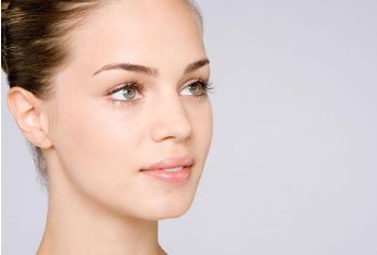 昆明眼科醫(yī)院預(yù)約掛號便捷，田愛強醫(yī)生主刀近視、白內(nèi)障手術(shù)價格親民