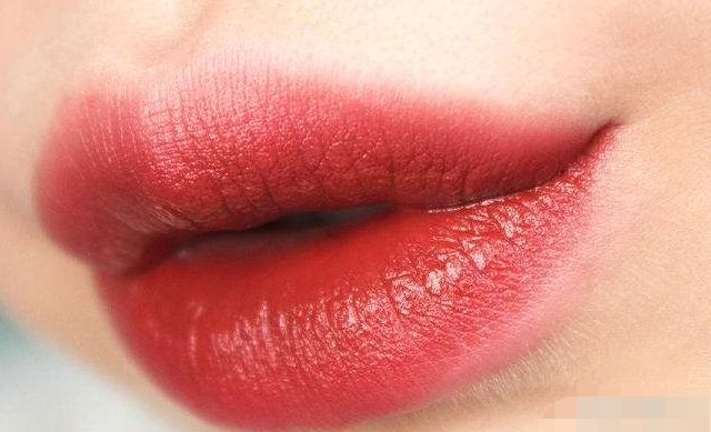 植物護膚 VS 化學護膚：大揭秘！