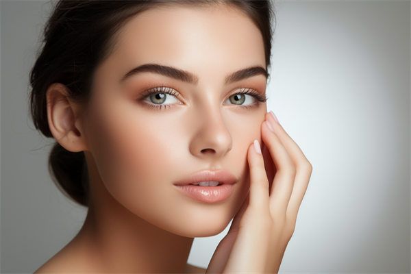 鄭州人民醫(yī)院整形科雙眼皮手術(shù)效果及醫(yī)生名單查詢