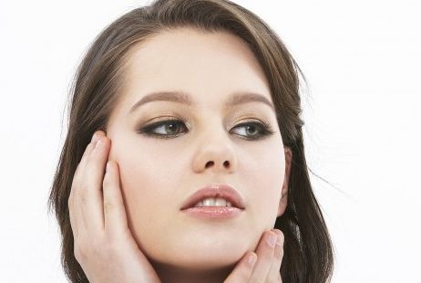 南京有哪些適合去的蘋(píng)果肌醫(yī)院提供豐蘋(píng)果肌服務(wù)？