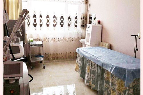 濟(jì)寧醫(yī)佳藝醫(yī)療美容診所