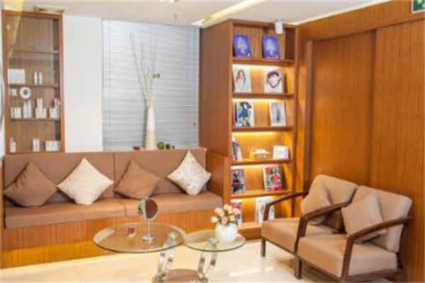 上海復(fù)麗醫(yī)療美容