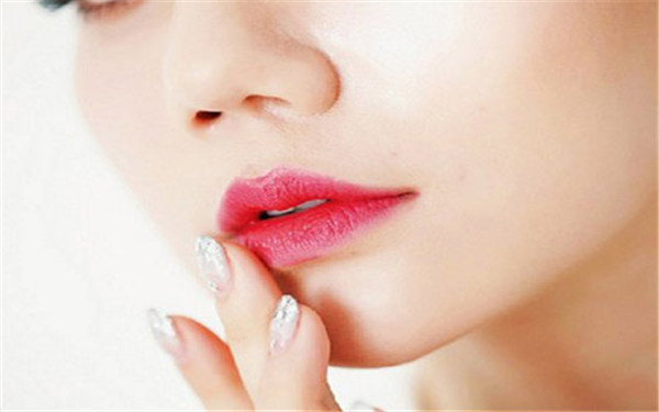 長(zhǎng)治咬肌切除瘦臉手術(shù)醫(yī)生