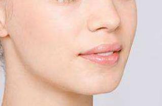 南寧隆胸吸脂手術醫(yī)生