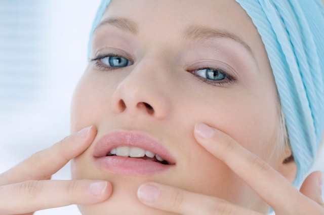 三亞線雕頸脖紋醫(yī)生