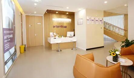 青島藍(lán)石醫(yī)療美容