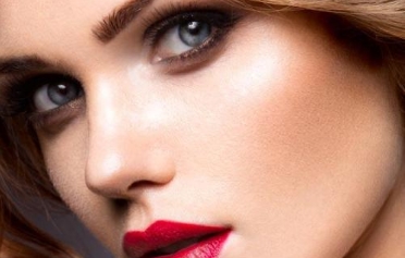 佛山最佳雙眼皮修復(fù)醫(yī)生大全，為你呈現(xiàn)絢麗美眸！