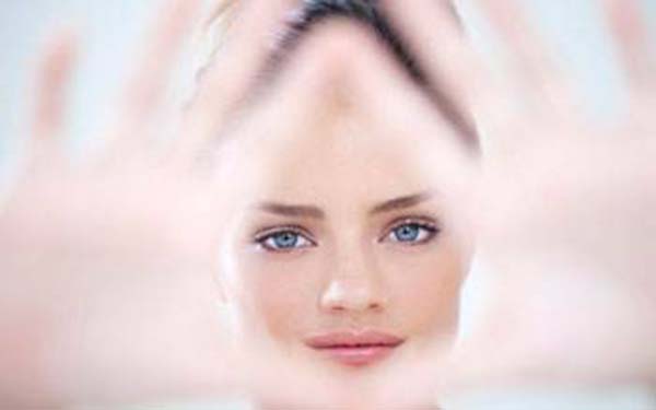 上海哪家醫(yī)院去眼袋技術(shù)強？這8家醫(yī)院值得推薦！