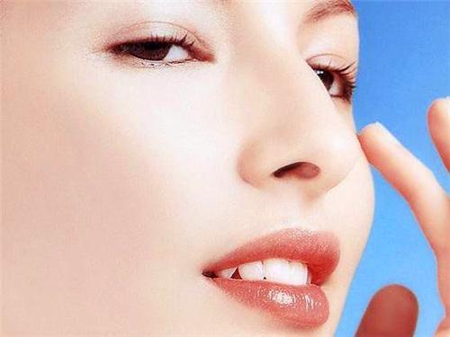 廣州整形醫(yī)院白天鵝、軍裝和黎明，假體隆胸排名靠前，口碑贊譽(yù)不絕！