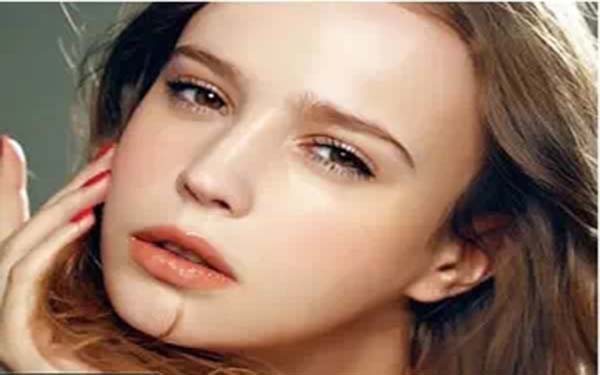 廣州五位頂尖雙眼皮手術(shù)醫(yī)生，馮傳波、李光琴等實(shí)力強(qiáng)大，匠心獨(dú)運(yùn)