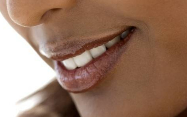 成都市頂級口腔科醫(yī)院排名榜單，口碑推薦！專業(yè)矯正與種植可信賴