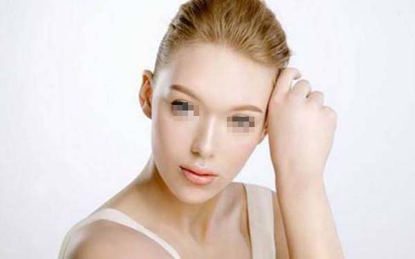 沈陽整形醫(yī)院匯總單：排名前五值得推薦的公立與私立隆胸醫(yī)院對比