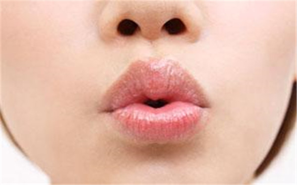 深圳疤痕護(hù)膚術(shù)醫(yī)生