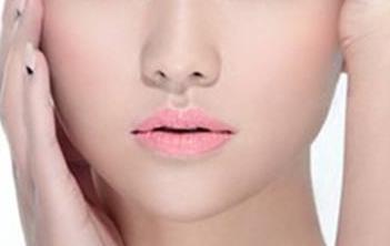 寶雞激光溶脂瘦背部醫(yī)生