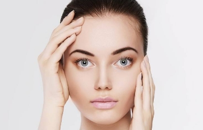 合肥去額頭紋醫(yī)院排行榜發(fā)布！2023年絕對正規(guī)可信賴的活細胞整形美容醫(yī)院推薦！