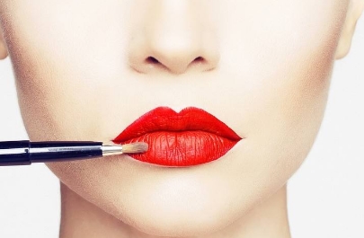 2023年昆明哪里可以找到專業(yè)填充眼部細(xì)紋的醫(yī)療美容機(jī)構(gòu)？昆明玻尿酸填充眼部細(xì)紋求推薦！