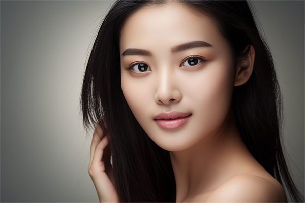 上海眼部線(xiàn)條雕塑專(zhuān)家2025年改臉型案例圖集新版預(yù)覽！