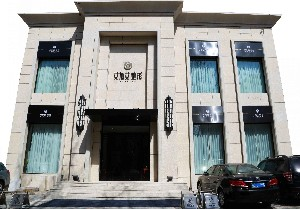 大連艾加艾醫(yī)療美容門診部做埋線雙眼皮的優(yōu)勢(shì)？埋線雙眼皮的價(jià)格多少？