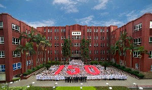 福建醫(yī)科大學附屬協(xié)和醫(yī)院整形激光美容中心做自體軟骨隆鼻效果怎么樣？有風險嗎？