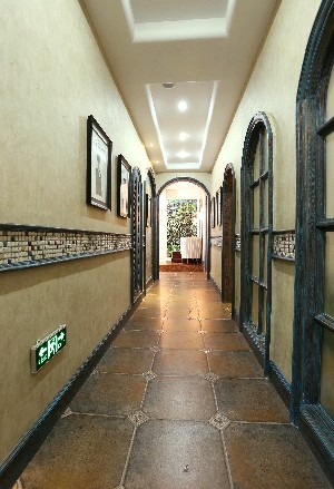 杭州靜港醫(yī)療美容診所開眼角優(yōu)勢(shì)？開眼角價(jià)格多少？