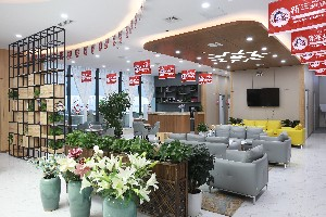 青島艾菲醫(yī)療美容門診部激光去眼袋有何優(yōu)勢？激光去眼袋貴嗎？