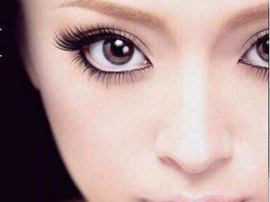 武漢藝齡醫(yī)療美容醫(yī)院激光去黑眼圈