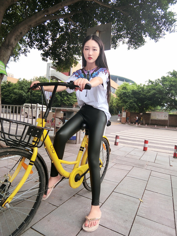 成都美立方整形醫(yī)院黃華醫(yī)生做大腿吸脂怎么樣？附大腿吸脂案例