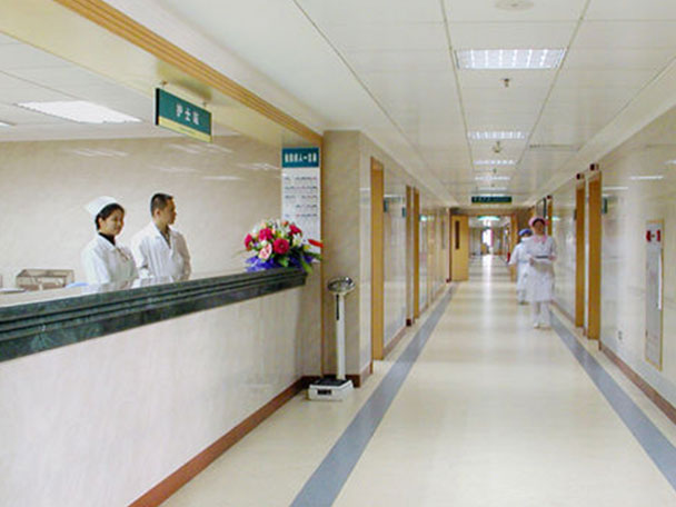 福州維多利亞整形假體隆鼻材料有哪些？?jī)r(jià)格多少？