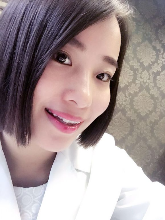 重慶齊美口腔周映丞醫(yī)生做牙齒隱形矯正怎么樣？附牙齒隱形矯正案例