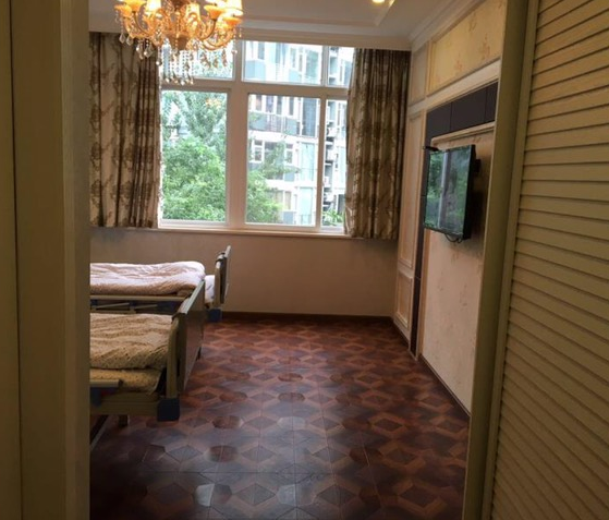 北京東方和諧醫(yī)療整形診所馮斌醫(yī)生做假體隆胸怎么樣？附案例效果對比圖